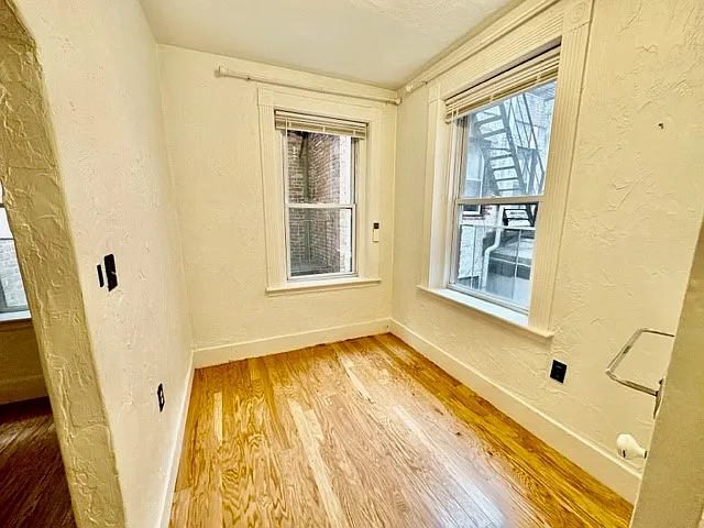 4 Garden Court St #4B — Photo 9