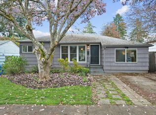 3813 SE Lexington St, Portland, OR 97202