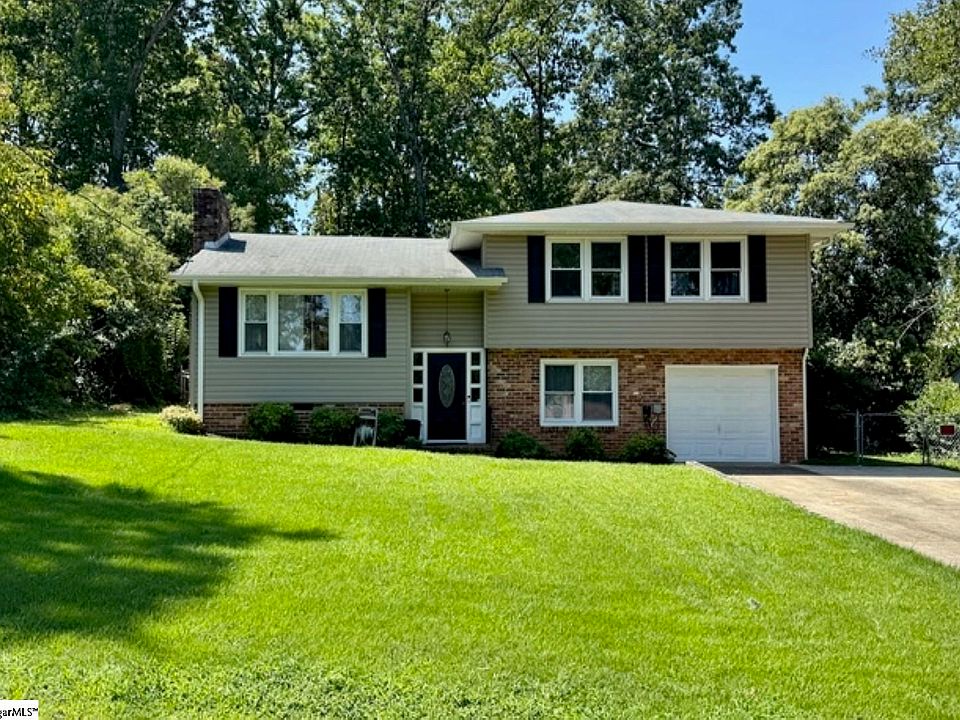 1st image of 108 Marlboro Dr