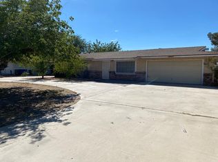 13016 Ojai Rd, Apple Valley, CA 92308