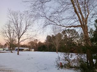 124 Keven Adams Rd, Broxton, GA 31519