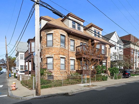 2nd image of 304 Shirley St