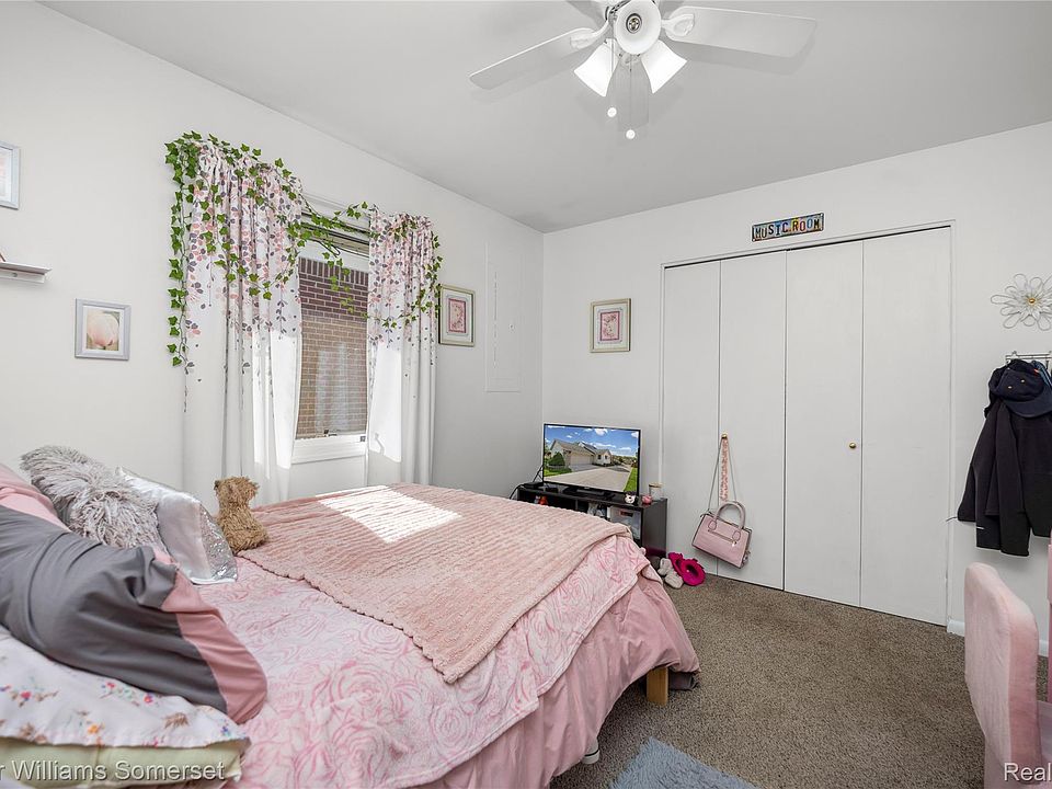 32880 Killewald St, photo 30