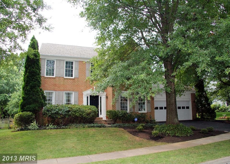 1st image of 225 Whitney Pl NE