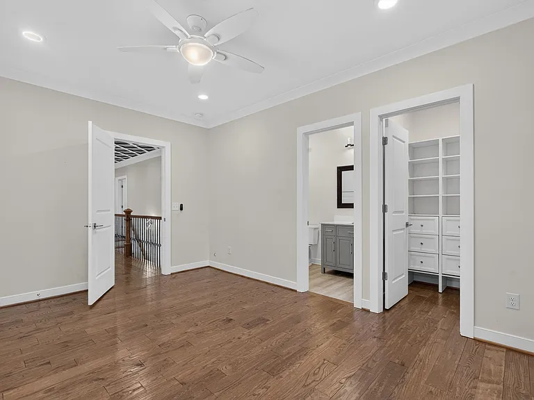 2840 Creekfield Way — Photo 32
