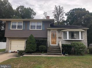 43 Beaver Dr, Barrington, NJ 08007