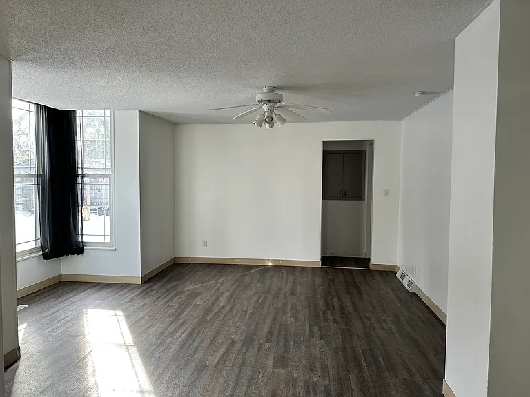 1019 White Bear Ave N #1 — Photo 9