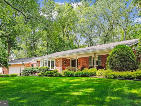 4100 Tidewater Ct, Alexandria, VA 22309