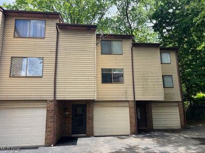 2153 Penguin Ave, Akron, OH, 44319