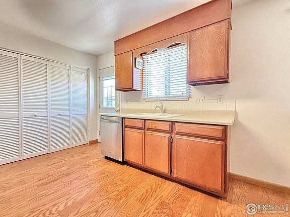 5th image of 1153 25th Ave