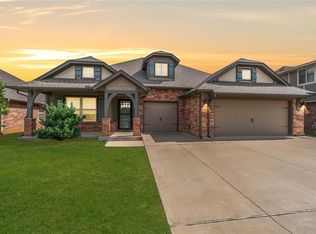 10212 SW 24th St, Yukon, OK 73099