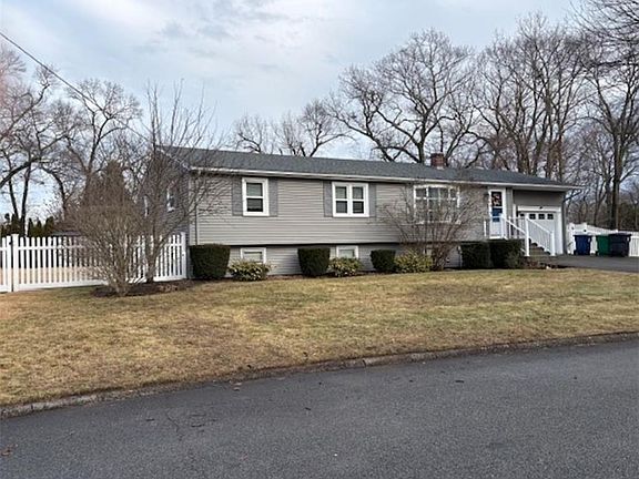 2nd image of 63 Ramblewood Dr
