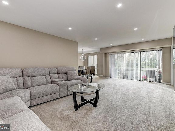 2nd image of 7 Slade Ave APT 607