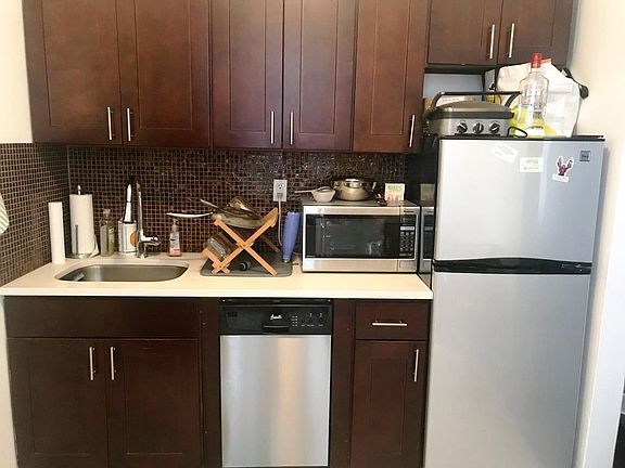 2nd image of 5 W 101st St #3B