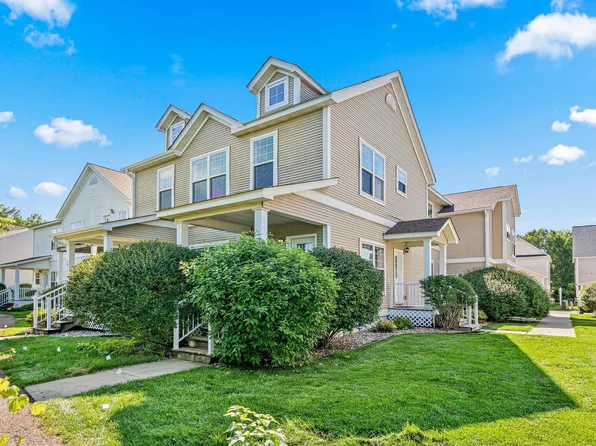 2917 Hemingway Dr, Chaska, MN 55318