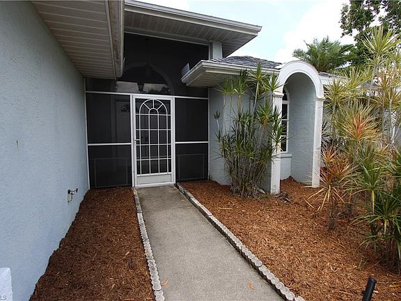 4th image of 309 NE 18th Pl