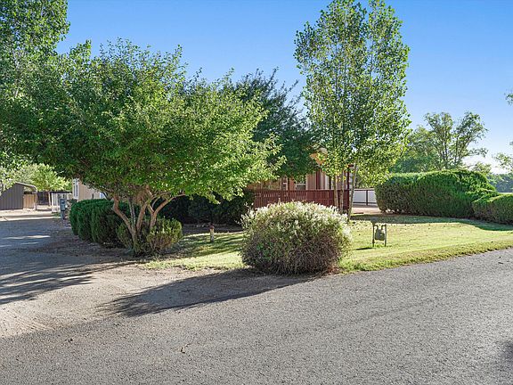 4th image of 1300 Robyn Pl