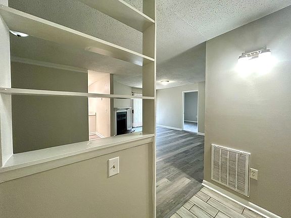 3rd image of 4806 Spring Lake Dr APT F