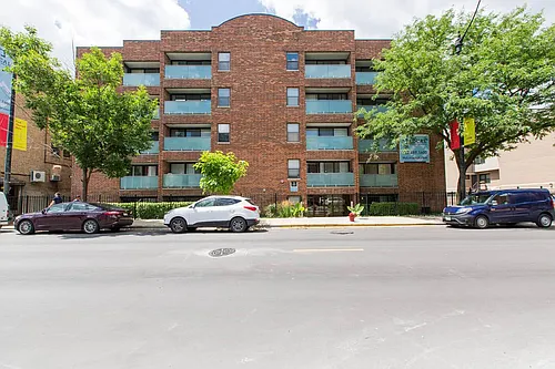 Halsted Place Photo 1