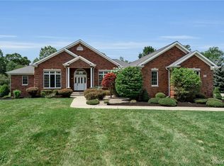 8600 Northfield Rd, Clarence Center, NY 14032