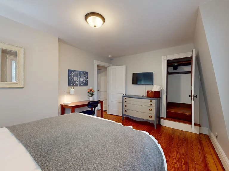 16 Linder Ter — Photo 11