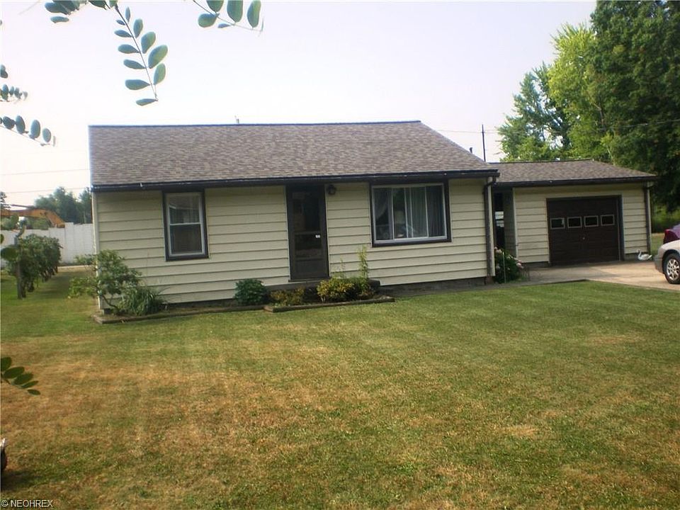 1st image of 41895 Cooper Ave