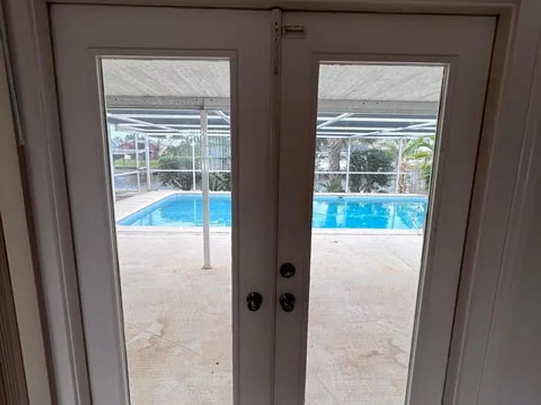 350 Orion Ct — Photo 5