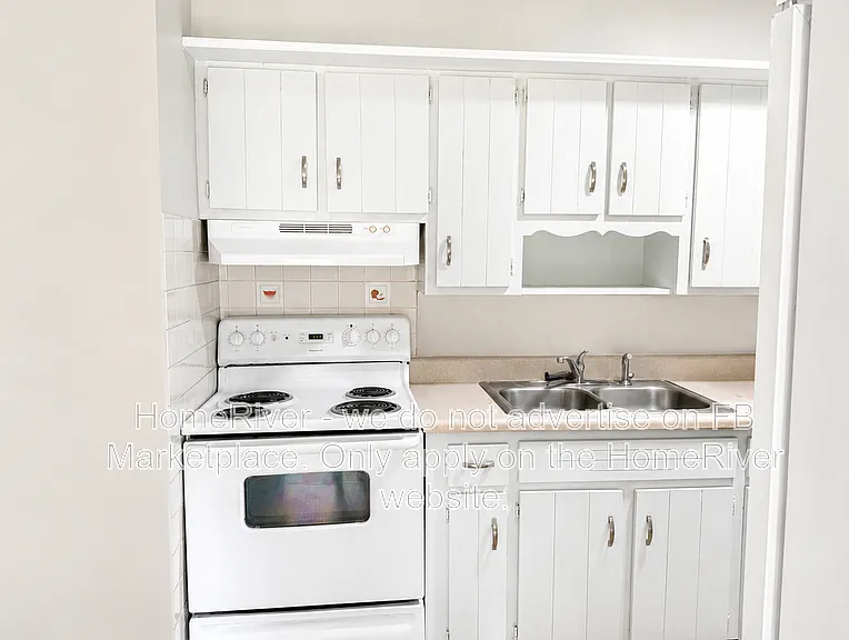 27136 Carefree Dr — Photo 4