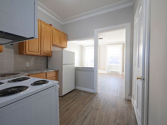 5th image of 4423 Sansom St #C