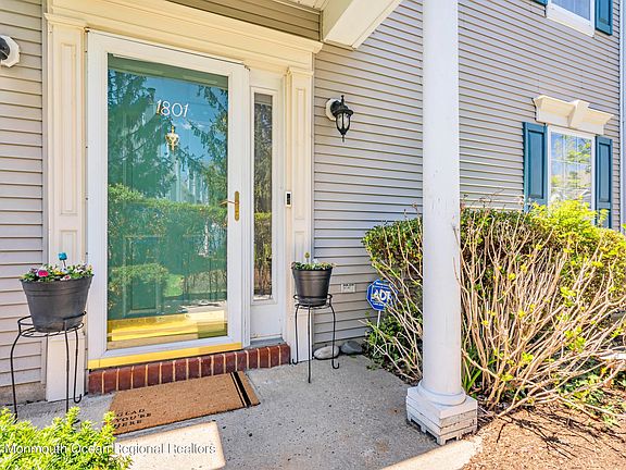 4th image of 1801 Thatcher Layne Ln #1813