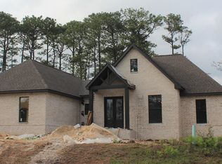 2 W Yellowstone, Hattiesburg, MS 39402
