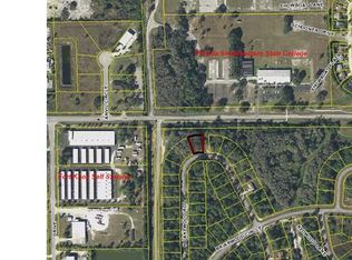 3017 N Lakewood Rd, Labelle, FL 33935
