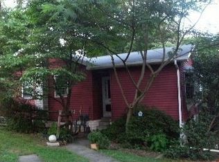 26 S Maple Ave, Pottsville, PA 17901