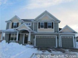 10711 Maple Blvd, Woodbury, MN 55129
