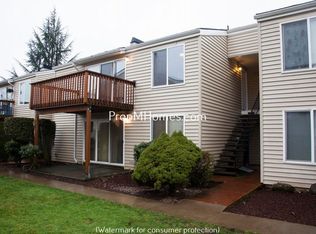 1567 N Manzanita St, Canby, OR 97013