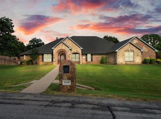 3810 Raintree Dr, Flower Mound, TX 75022