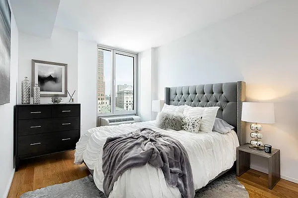 Rented by Town Residential | media 28