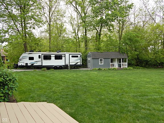 3rd image of 854 Moro Ln