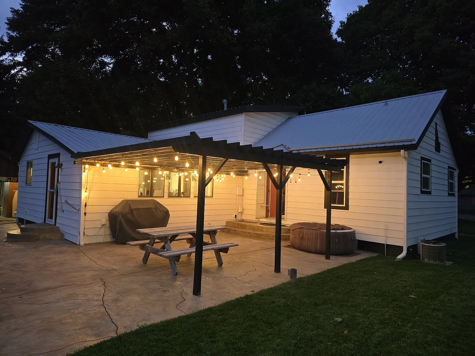 3 bed, 1580 sqft, $3,250 — Photo 3