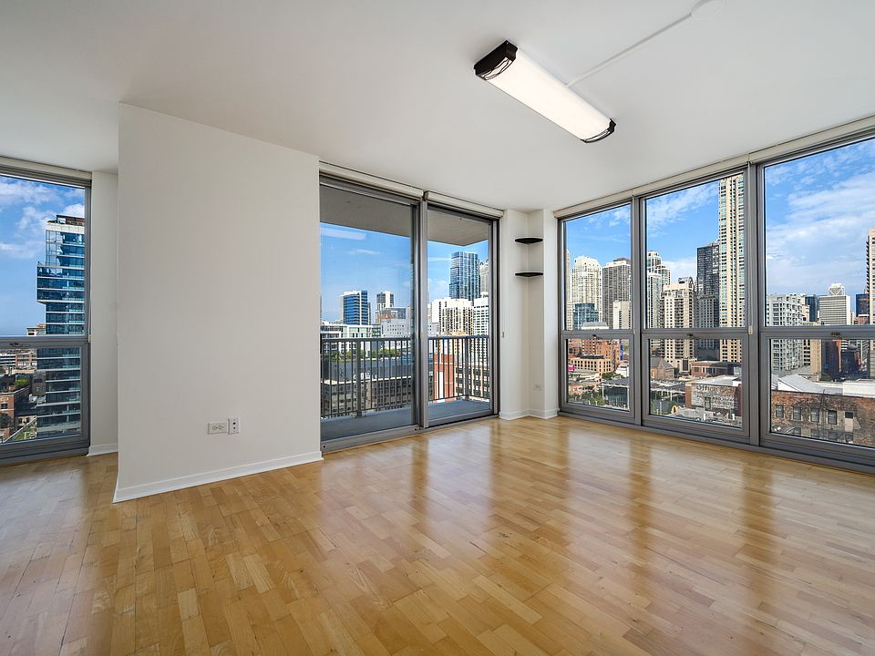 1st image of 200 W Grand Ave APT 1406