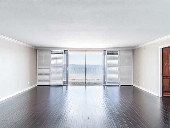5th image of 2611 Bayshore Blvd APT 901