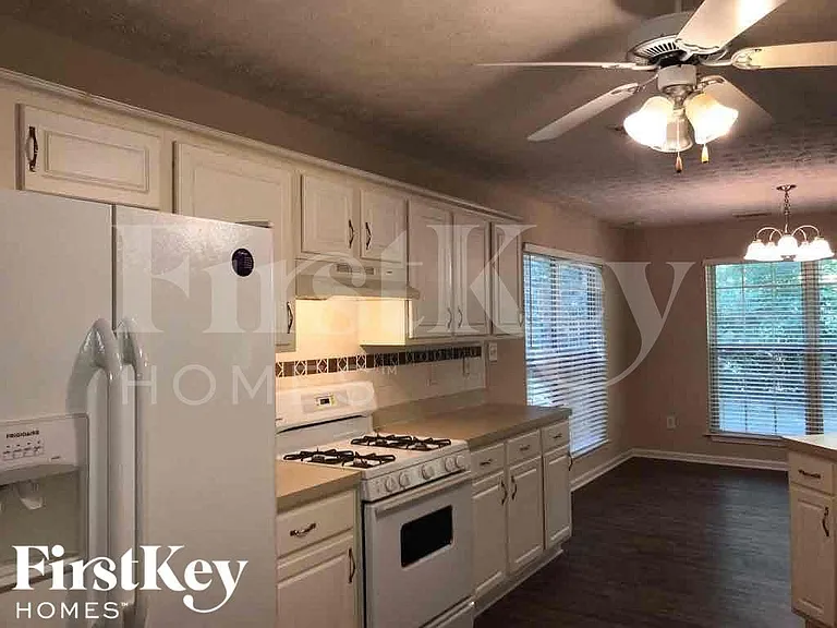 4172 Evian Way — Photo 14
