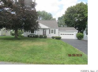 222 Volney Dr, North Syracuse, NY 13212