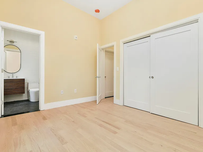 184 Paris St #3 — Photo 12