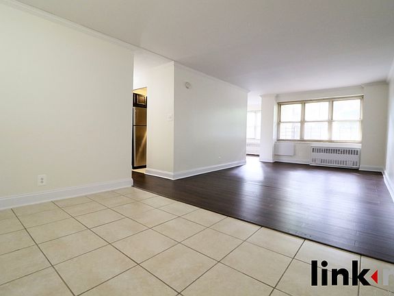 2nd image of 111 N 3rd Ave APT 1D