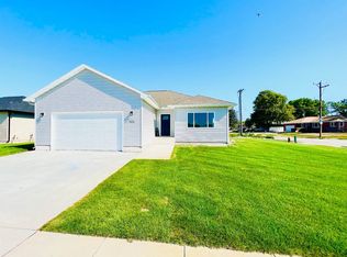 4106 12th St, Columbus, NE 68601