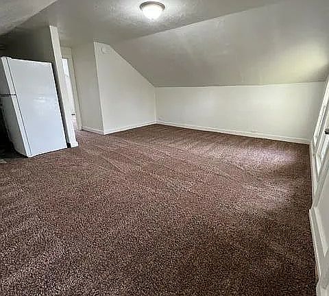 2nd image of 715 W Jackson St Unit B