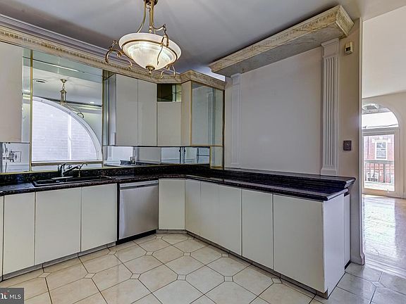 5th image of 1823-1825 S Broad St #2