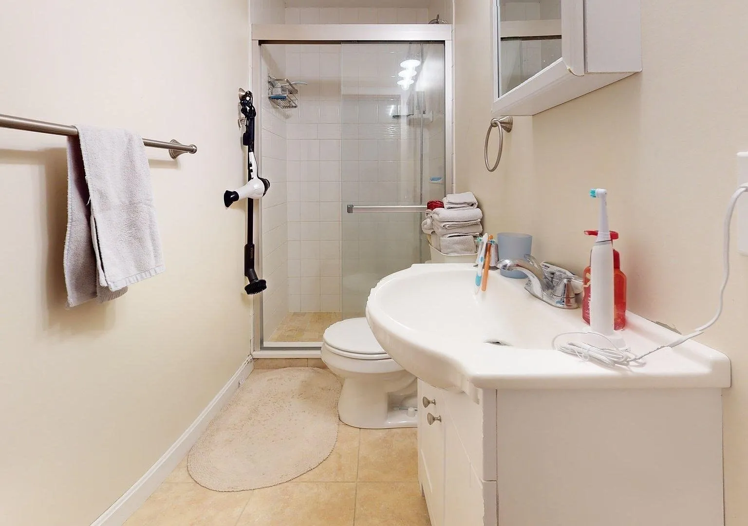 3 bed, 1500 sqft, $3,900 — Photo 2