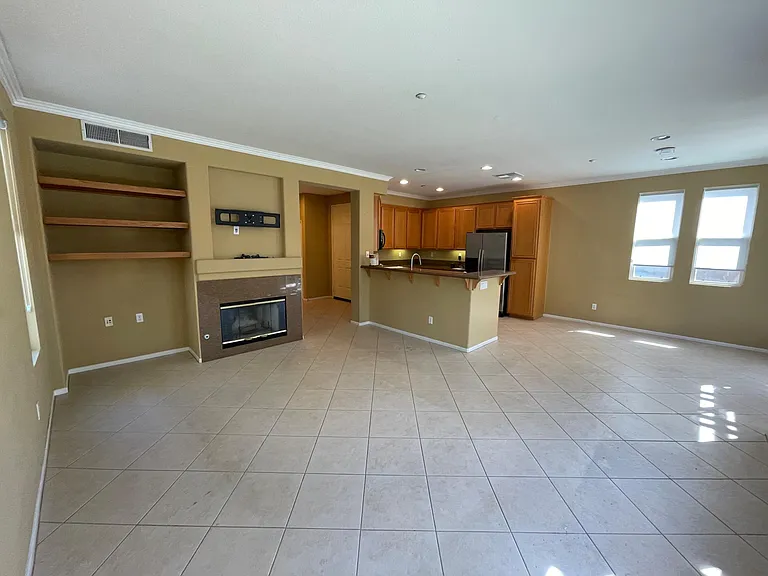 9963 Fieldthorn St — Photo 4